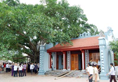 Xây dựng đền tưởng niệm cây đa La Tiến